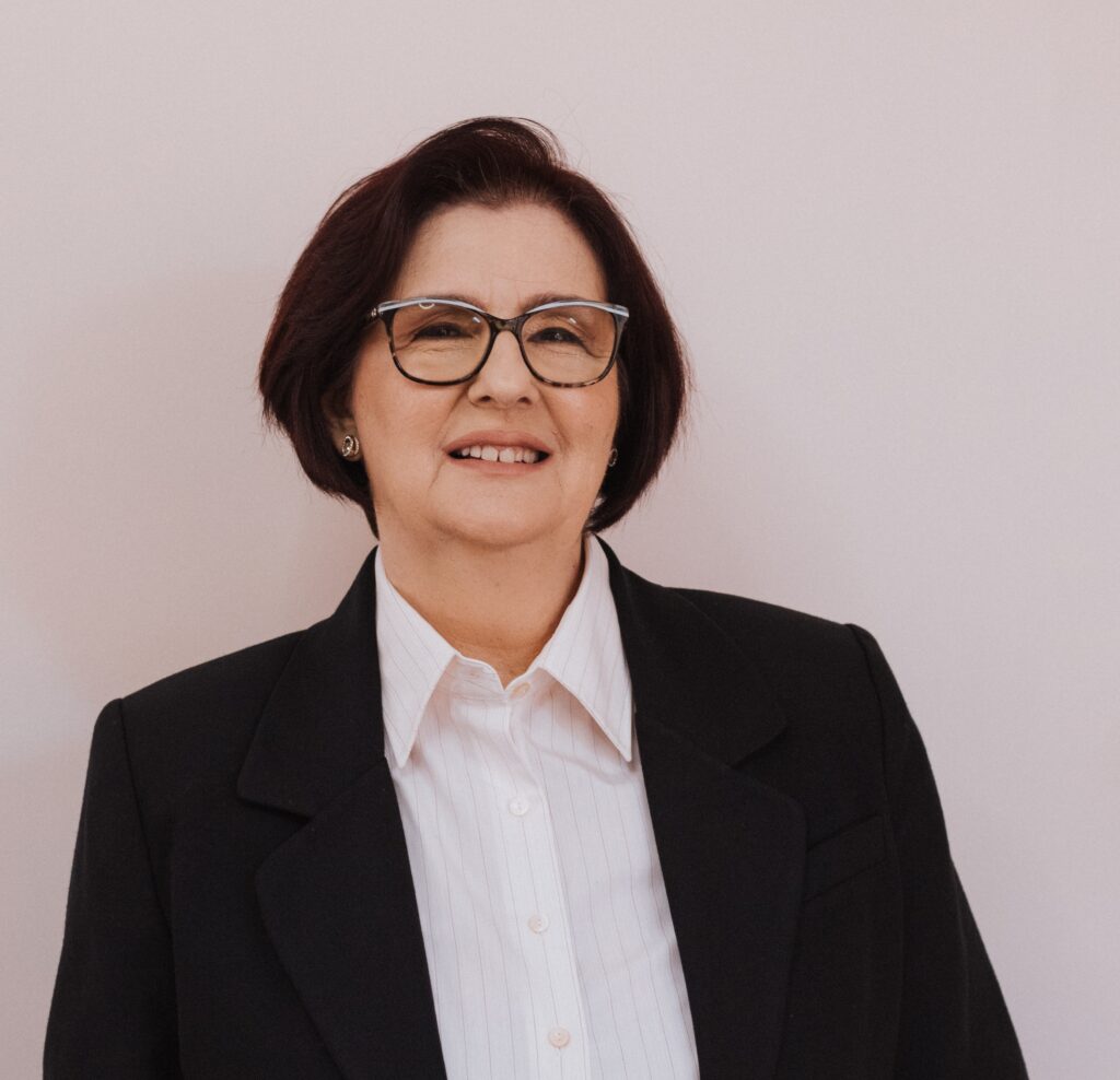 Dra Maria José de Souza